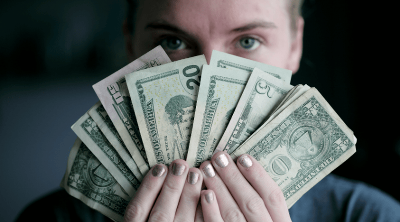 How Broke College Students Can Start Saving for Retirement Now